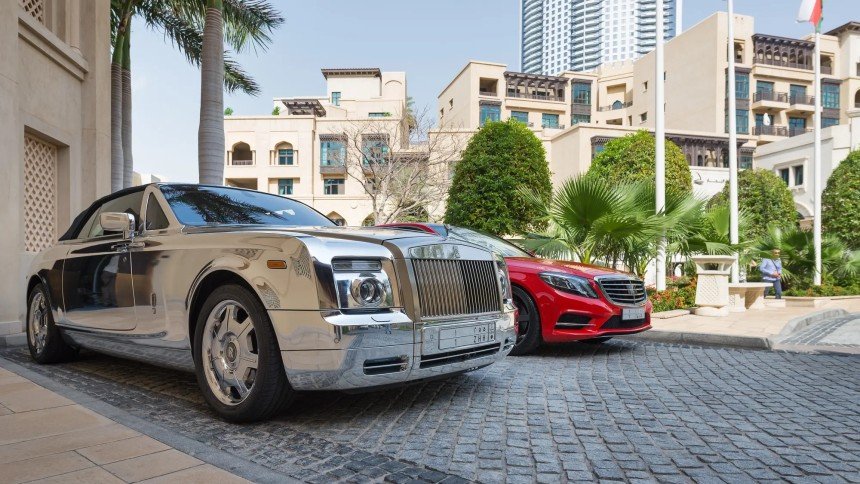 Premium Limousine Service in UAE