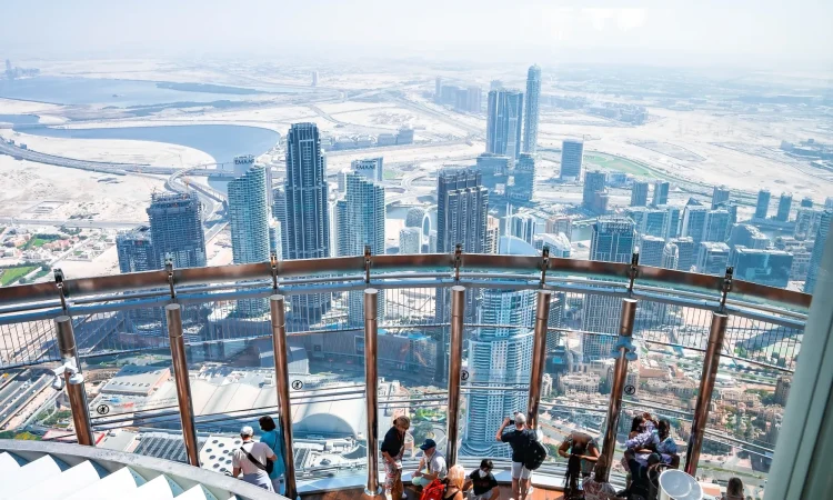 Burj Khalifa Dubai - At The Top Observatory