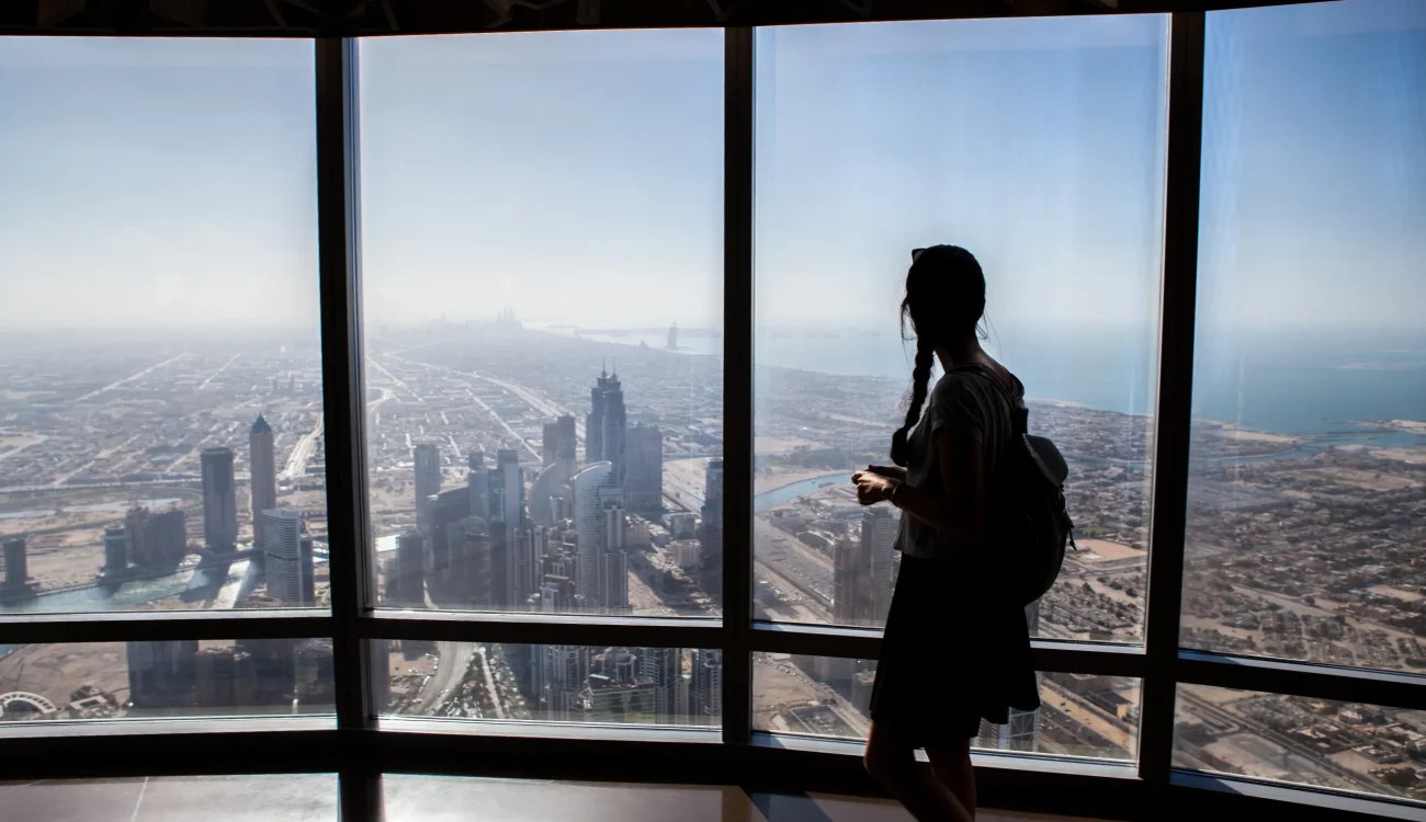 Burj Khalifa Dubai - Tourist.