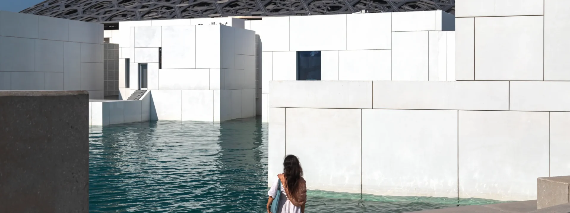 Abu Dhabi City Tour - Louvre Museum Abu Dhabi - Enjoying Tourist