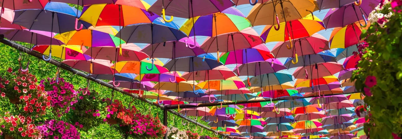 Miracle Garden Dubai - Umbrella Tunnel