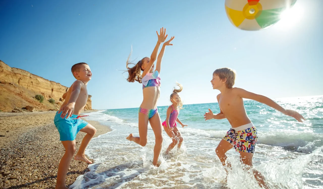 Musandam Oman - Children having fun