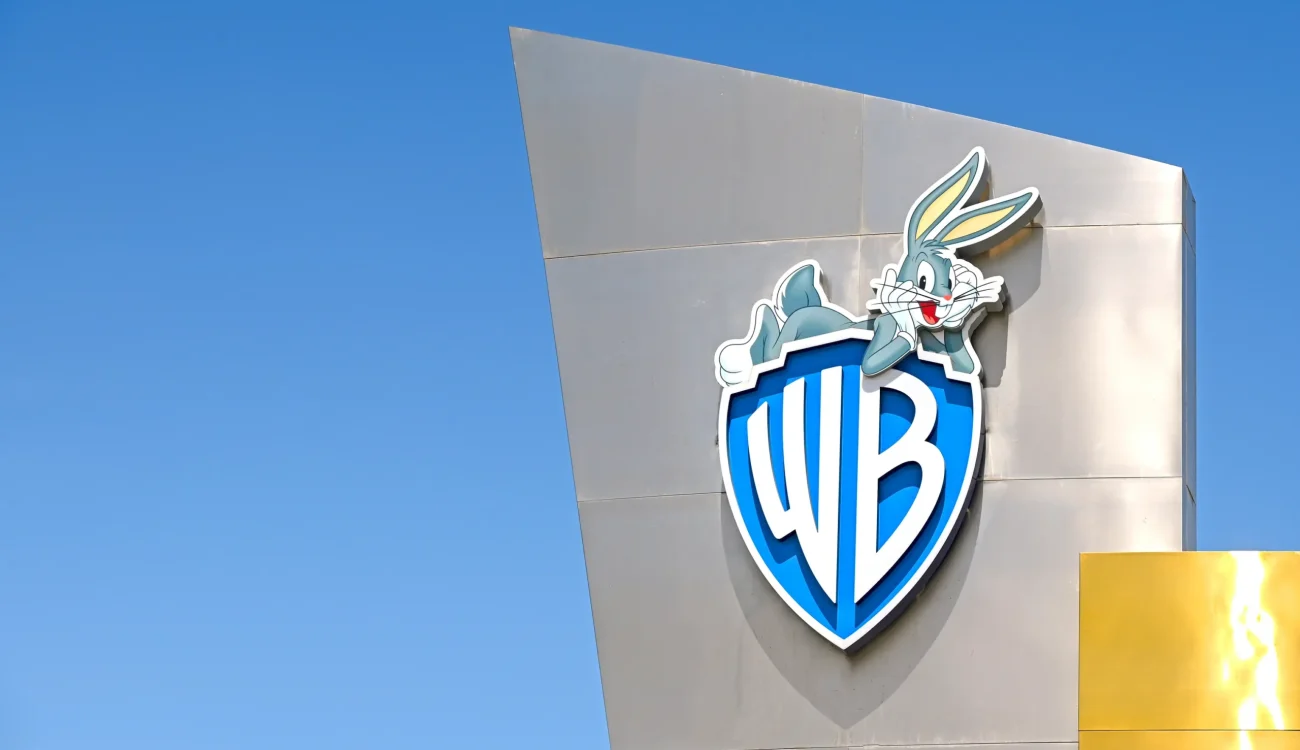 Warner Bros. World Abu Dhabi - Logo With Bugs Bunny